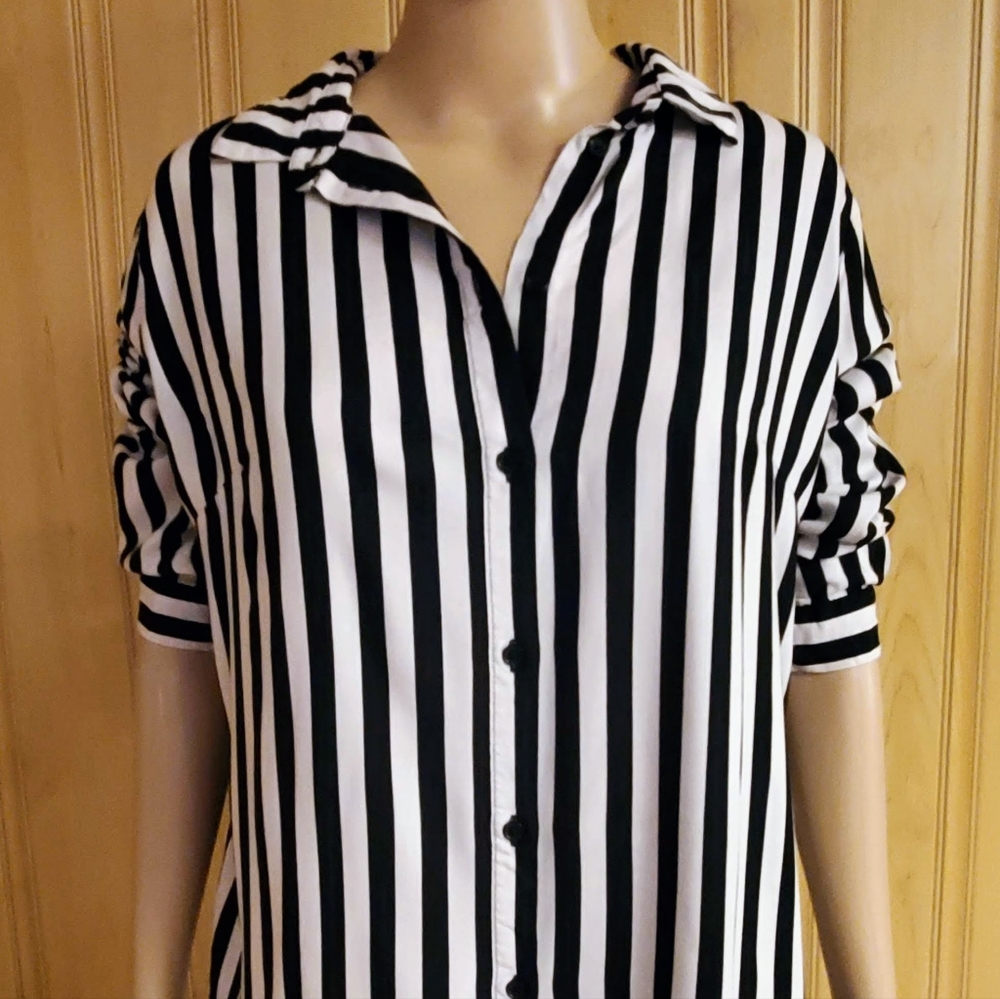Divided for H&M Black & White Button Down Shirt